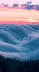Clouds like waves 