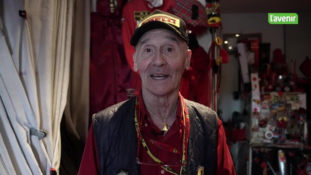 Jacky Ferrari , ancien marchand de Manneken Pis complètement bleu des rouges