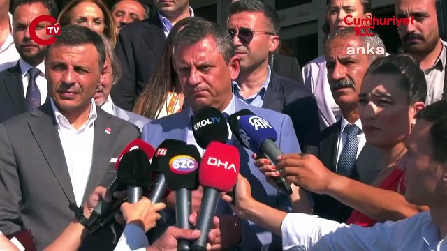 #SonDakika CHP lideri Özgür Özel'e Adalar'da şok protesto! _Ben size saygı duyuyorum..._
