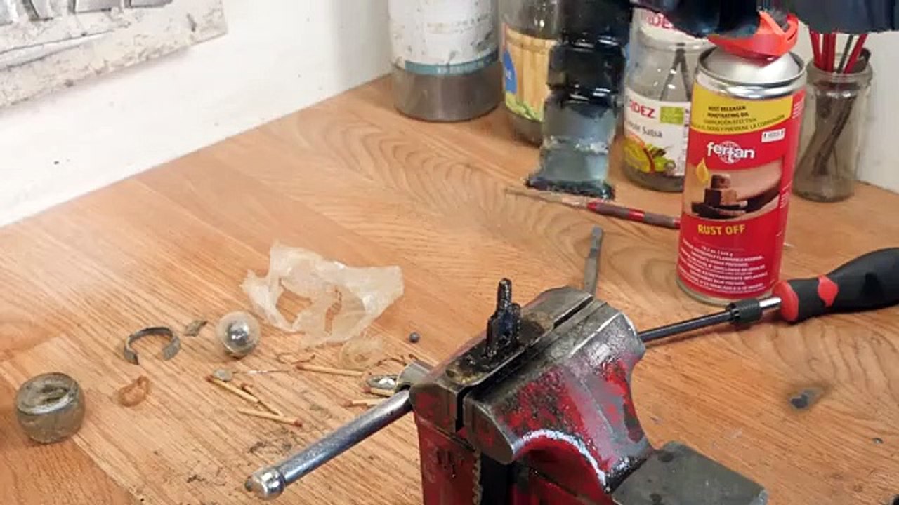 Super Rusty Survival Knife Restoration... Rambo's Lost Knife?