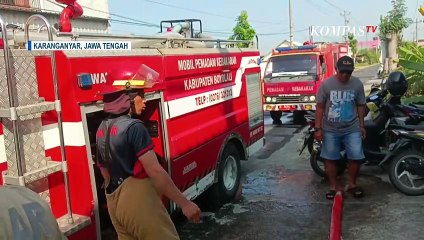 Diduga Korsleting Listrik, Dua Pabrik Biji Plastik di Karanganyar Terbakar