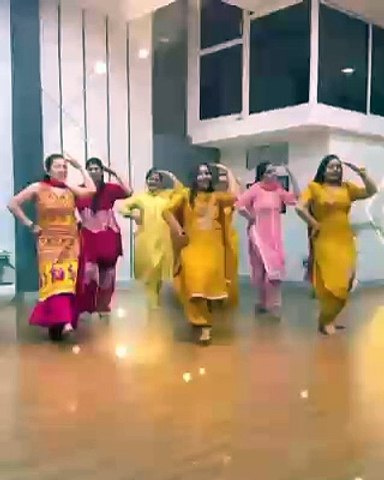 Bollywood song short
