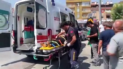 Yolun karşısına geçmek isteyen kadına otomobil çarptı