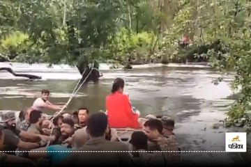 Bastar News: मानवता की मिसाल बने जवान, जान जोखिम में डालकर नवजात को बचाया, देखें Video