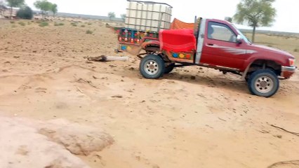 Cholistani dudh chakne wali gadi چولستانی لوگوں موبائل سگنل ٹاور بنانے کا طریقہ