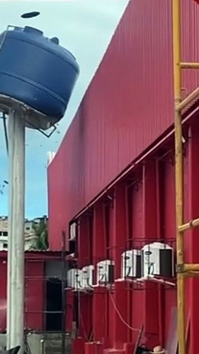 Mulher é assassinada a facadas por ex-companheiro ao ir à casa dele visitar os filhos