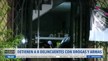 下载视频: Rescatan a 40 migrantes en Escobedo, Nuevo León