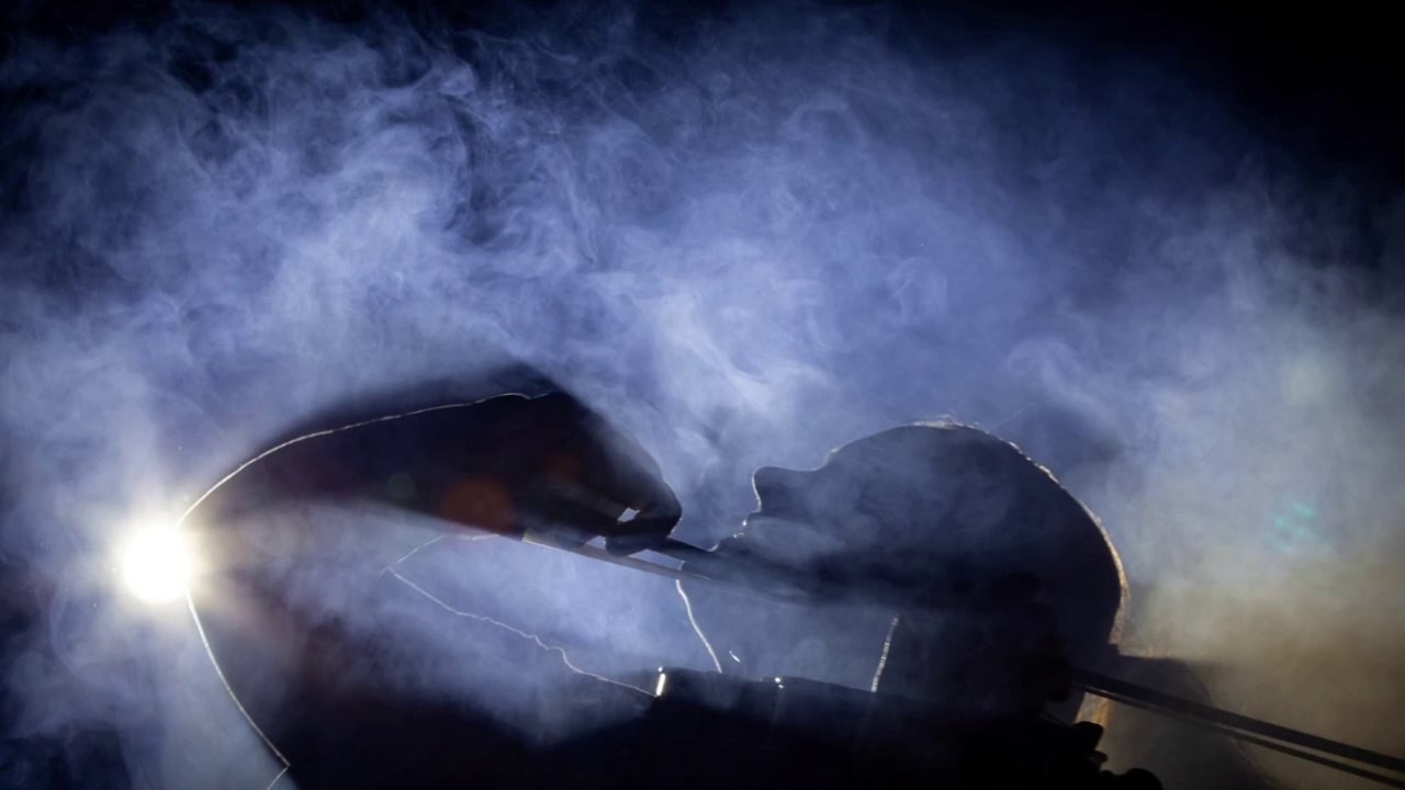 COMBUSTÍVEL, METAL E POEMA: RAISE YOUR GLASSES HIGH (A MANGUAÇA DOS PADDYHATS)