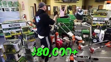 I Gave People $1,000,000 But ONLY 1 Minute To Spend It!