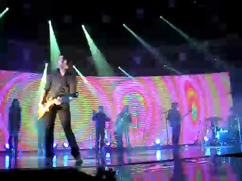 Jenifer - Touche moi - 12.04.08 - Paris