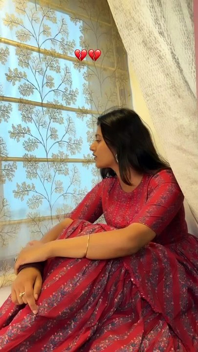 Heart breaks hurt the most  _anjaliarora _yt _ytshorts(720P_HD)