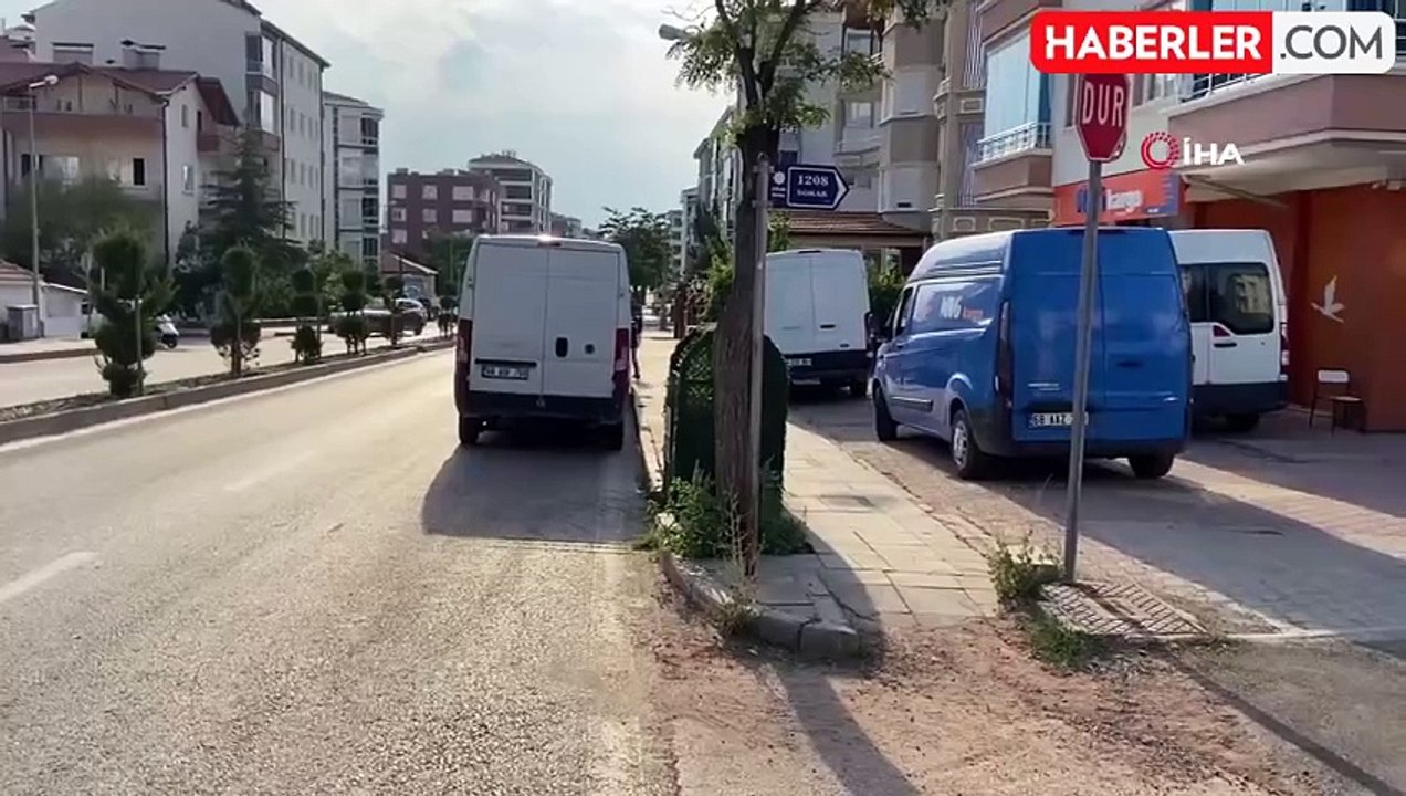 Otomobilin çarptığı bisikletli öğretmen hayatını kaybetti