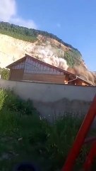 "La montagne est tombée" : éboulement impressionnant ce jeudi à La Rivière, près de Rovon