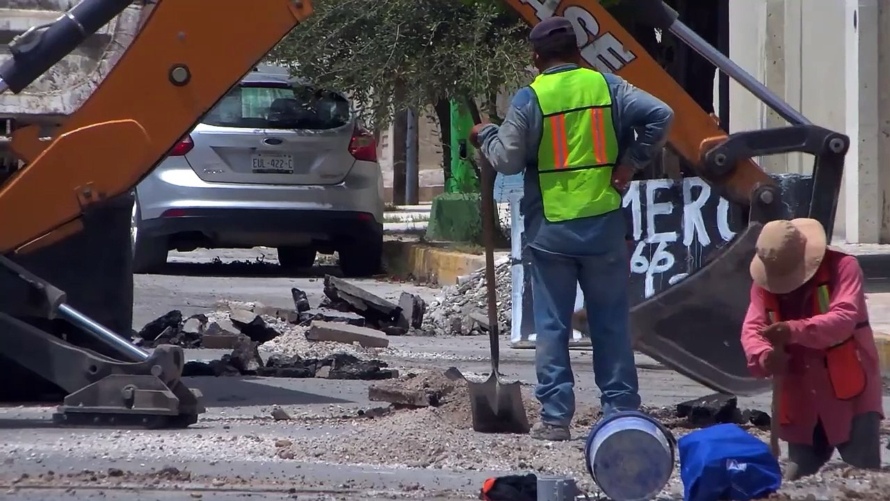 Invierte SIMAS más de 1 millón de pesos para reposición de red de agua _  NRT noticias