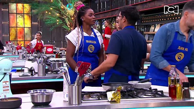 El desacuerdo que protagonizaron Caterine y Roberto | MasterChef Celebrity  - Vídeo Dailymotion