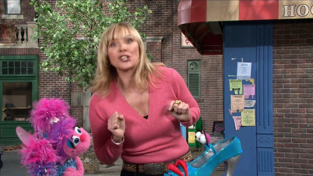 Sesame Street: Kim Cattrall - Fabulous (Latin Spanish, HBO)