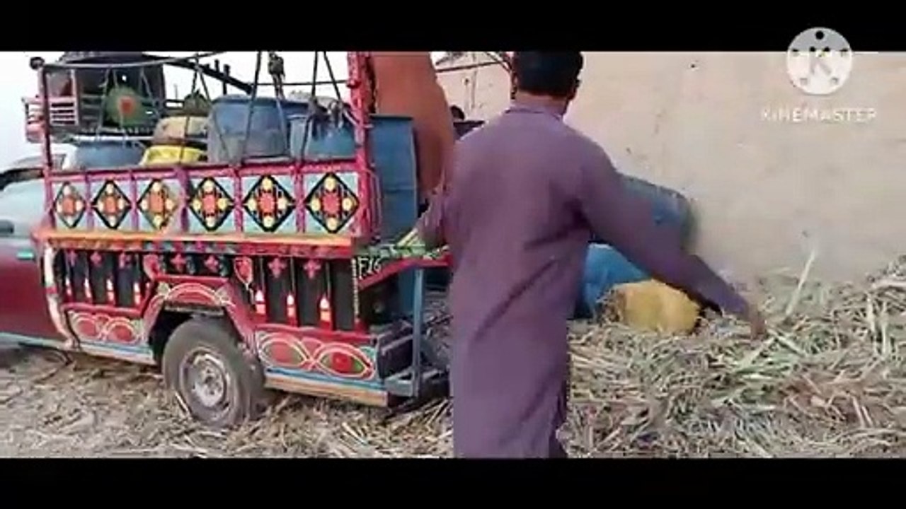My first vlog helped a poor worker میرا پہلا ویلاگ  غریب مزدور کی مدد کی(360P)