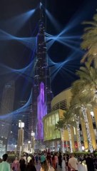 Descargar video: Dubai Night Beauty with enjoy the Beautiful View from Burj khalifa