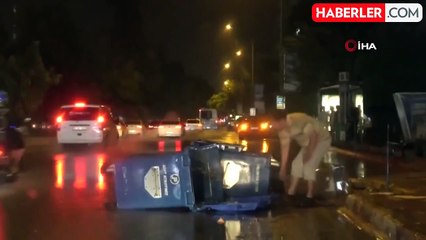 Antalya'da Sağanak Yağış ve Fırtına Etkili Oldu