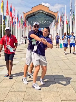 Tout le monde semble #pret pour le #jourj du grand #show de. ce soir de la #ceremonie d’ouverture des #jeuxolympiques2024 à #paris sur la #seine #paris2024