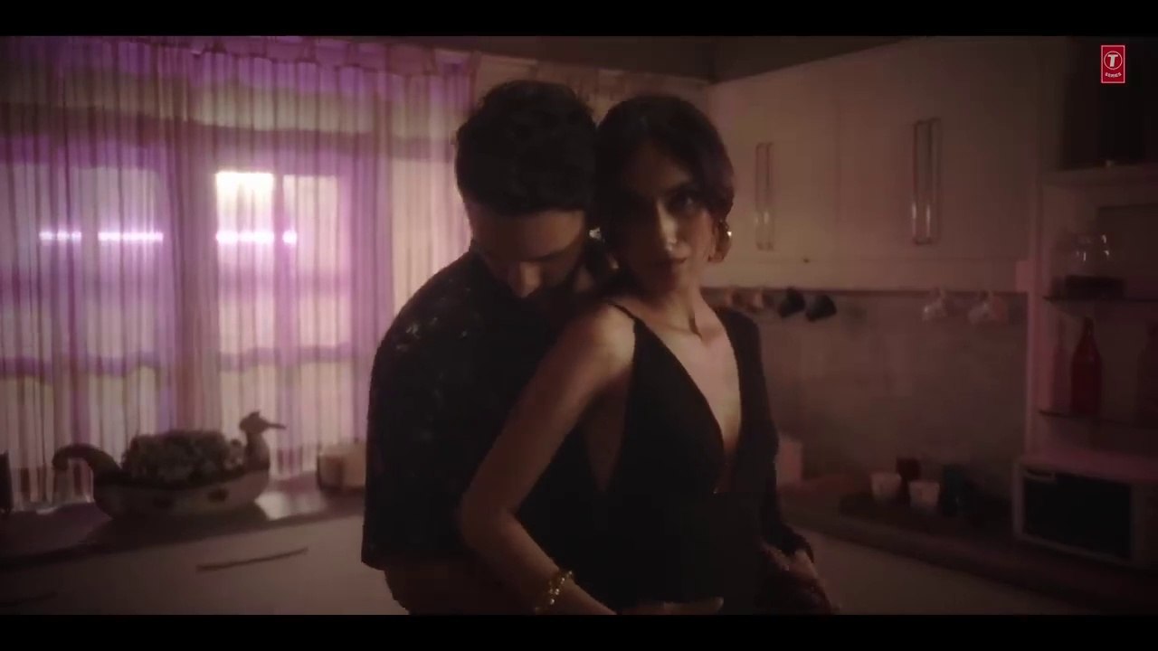 INNI SONI (Official Music Video) | Arjun Kanungo | Prince Sharma