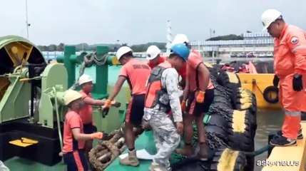 Filippine, corsa per contenere la fuoriuscita di petrolio