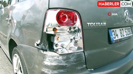 Küçükçekmece'de kontrolden çıkan otomobil metrobüs yoluna savruldu