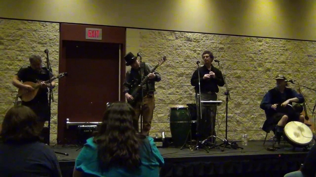 MegaCon 2012: Emerald Rose (2) - The Peat That Smokes The Barley