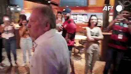 Zico apresenta queixa por roubo em Paris