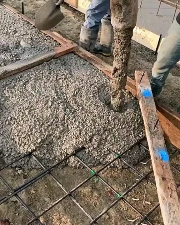 Slab Concreting (Engineering Videos)