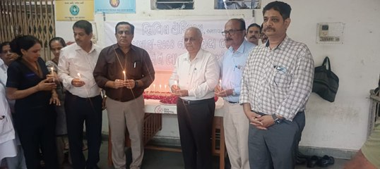 अहमदाबाद: 2008 के बम विस्फोट में मारे गए लोगों को दी श्रद्धांजलि