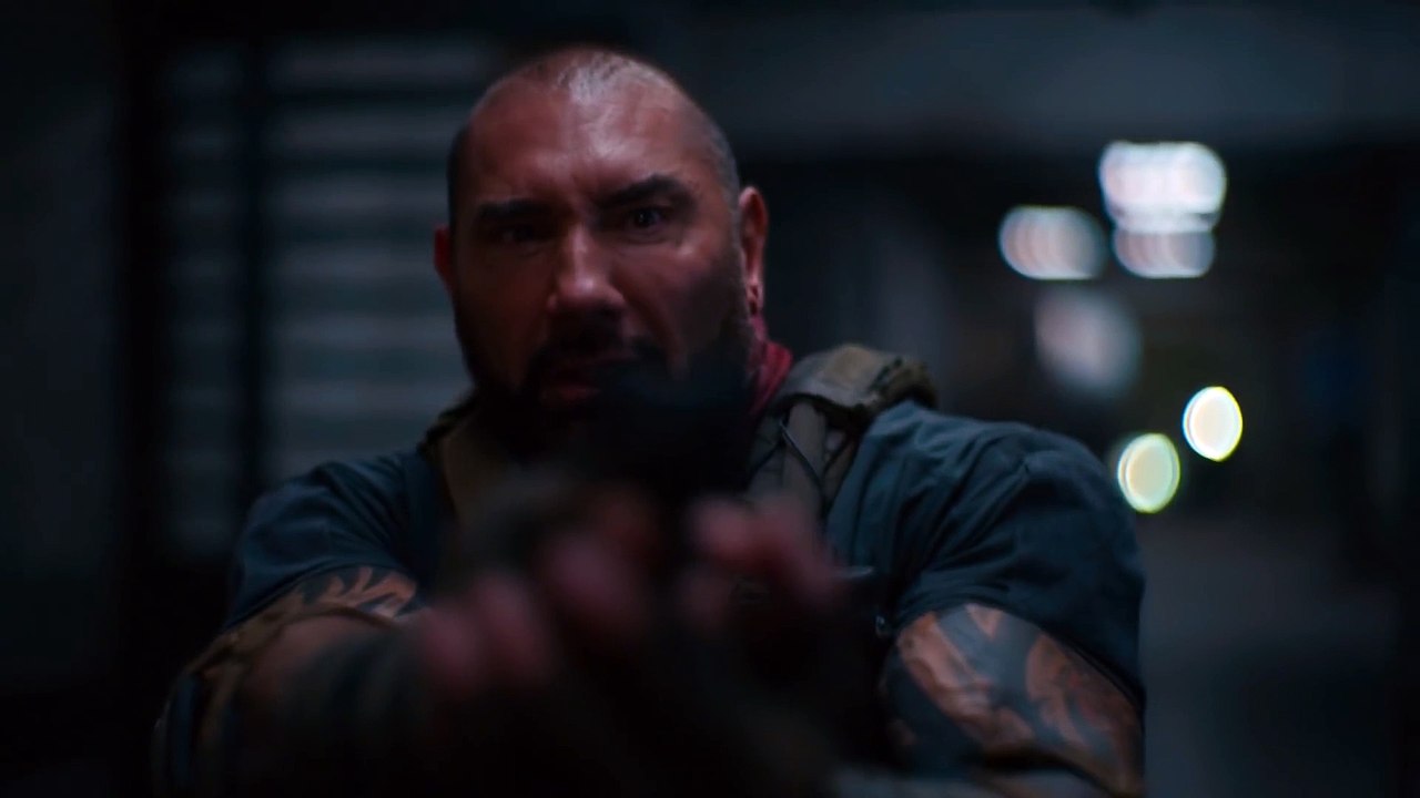 Army of the Dead ｜ Dave Bautista vs. Zombies Fight Scene