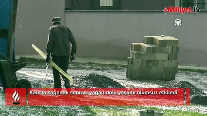 Dolu yağışıyla beyaza büründü