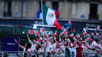 Juegos de París: La delegación mexicana vive una fiesta en la ceremonia de apertura en el río Sena
