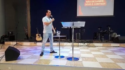 Não desanime o Senhor é contigo - Pastor Samuel