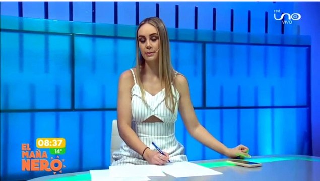 Vehículo arde en llamas tras chocar con un poste en Cochabamba