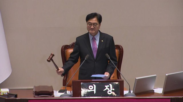 국회 사흘째 필리버스터...자정 넘어 방송법 처리 전망 / YTN