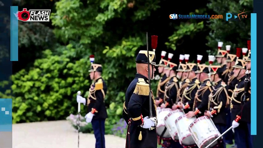 Kunker ke Prancis Prabowo Disambut Presiden Macron di Istana Elysee Prancis Bahas Kerjasama RI-Prancis