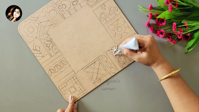 Upgrade Ur Old Wall with This Grand Look DIY Mirror Mosaic Wall Art | Lippan art work with mirrors