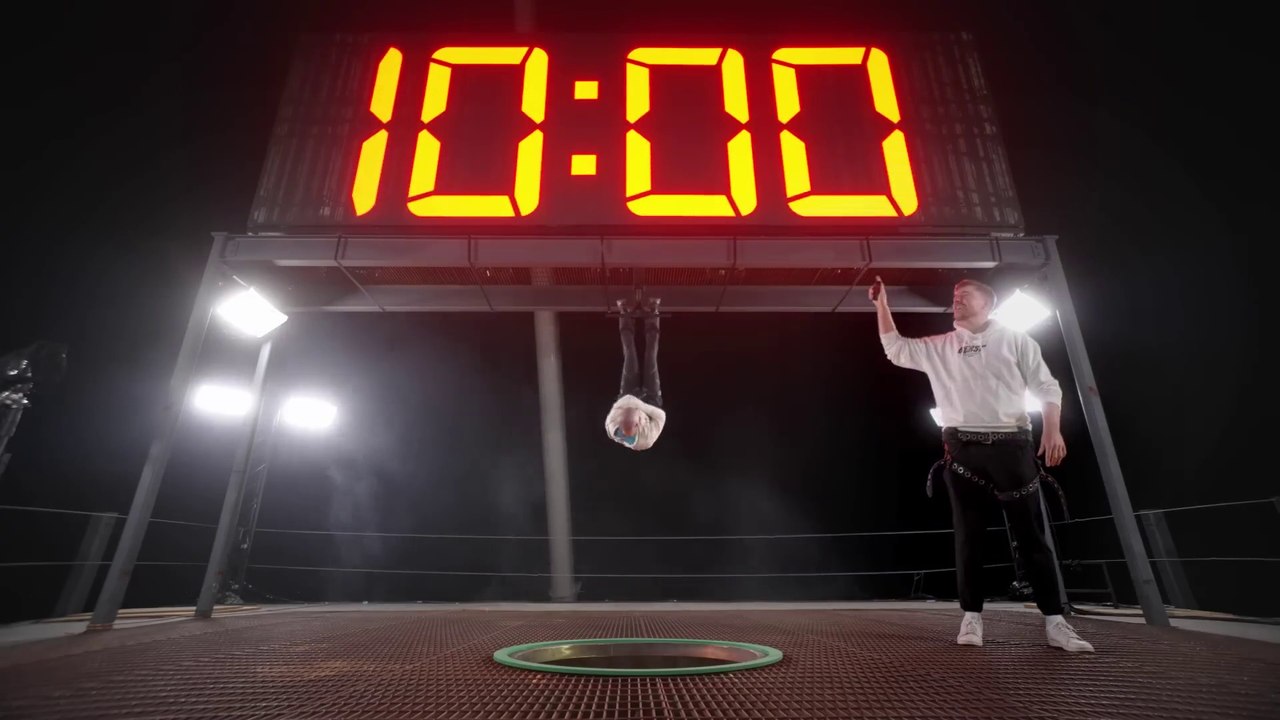 In 10 Minutes This Room Will Explode! In English