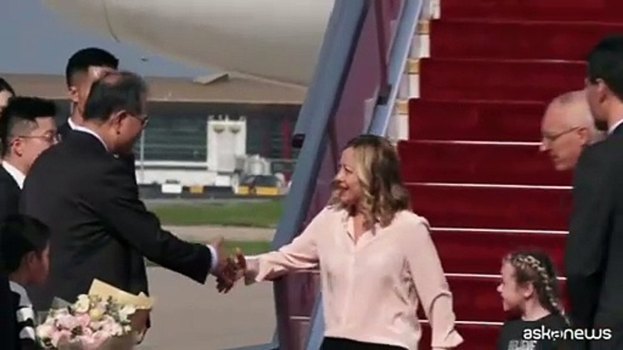 Giorgia Meloni a Pechino per la sua prima visita ufficiale in Cina