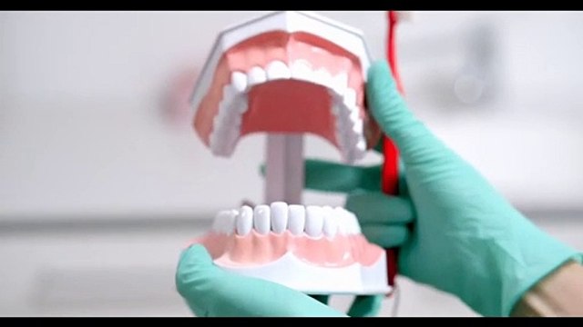 A very easy way to whiten teeth - in just 5 mint | home remedies | teeth whitening