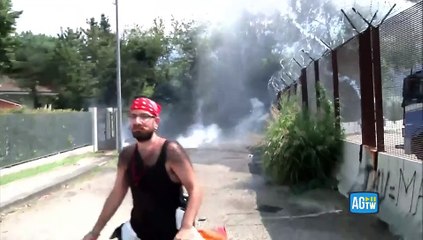 Descargar video: Tensioni e scontri al corteo No Tav in Val di Susa: le immagini