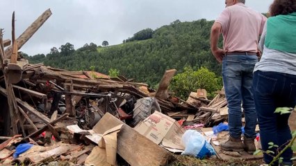 Mueren un niño de 10 años y su padre en un accidente con un tractor en Asturias