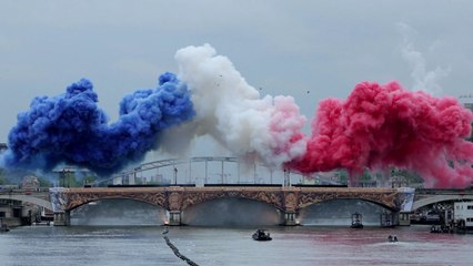 외신들, '파리 수상 개막식' 호평...영국 매체는 "산만" / YTN