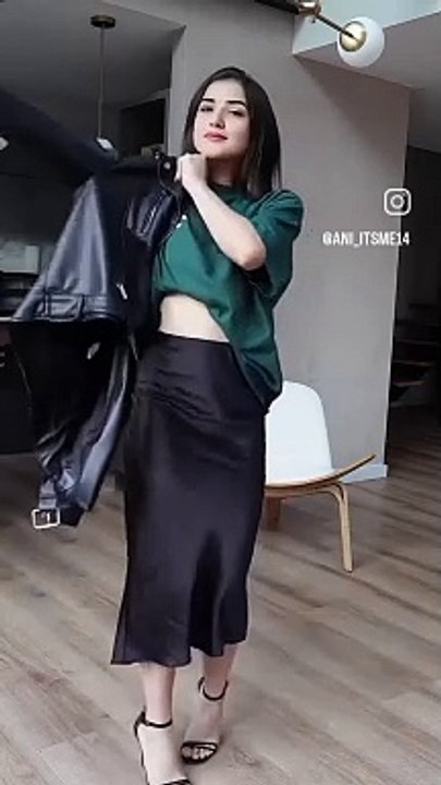Sexy girl dance