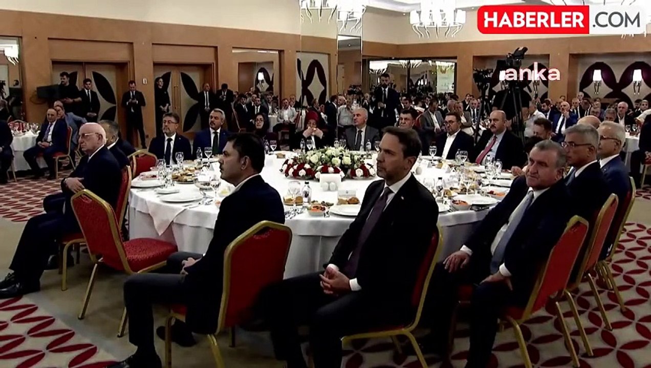 Cumhurbaşkanı Erdoğan: Davet ettiğimiz halde gelmeyen Abbas'ın özür dilemesi lazım