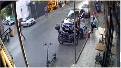 Video Haber | Sarıyer'de sokak ortasında güpegündüz silahlı saldırı