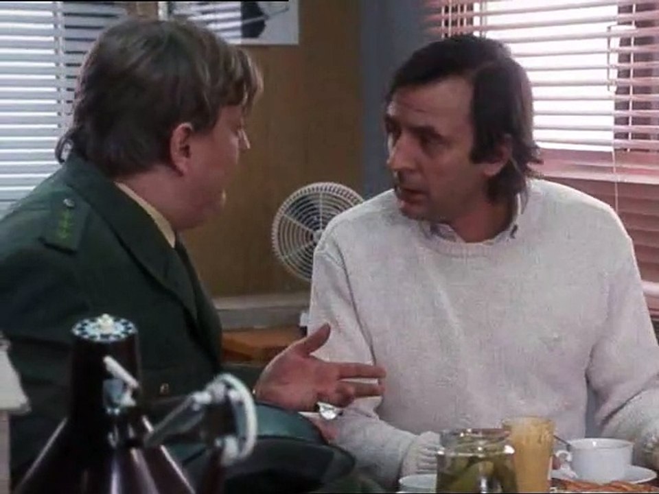 Der Fahnder S01E17-Sperrstunde