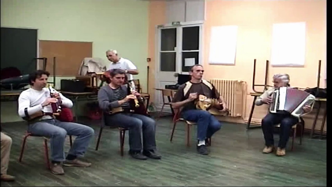 Bourrée : La Mouraillade (Bal du CCOR )